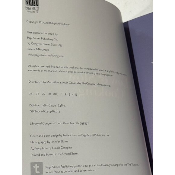 Low & Slow Cooking Cookbook • Robyn Almodovar • Comfort Food • New - Picture 3 of 3